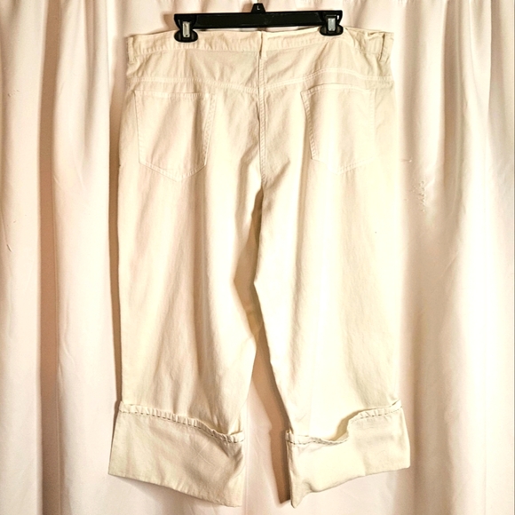 Monroe & Main Womens 1X White Cotton Embroidered‎ Capris Cuffed Cotton - Picture 3 of 8